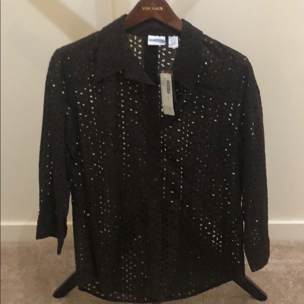Floral eyelet 3/4 sleeve button down top